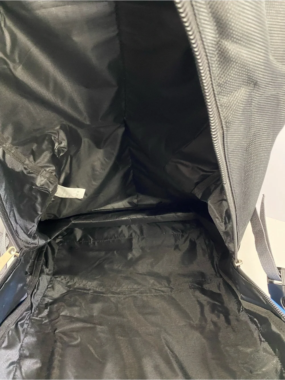 Torelli Blue Black Backpack with 2 beach lawn Mats Set